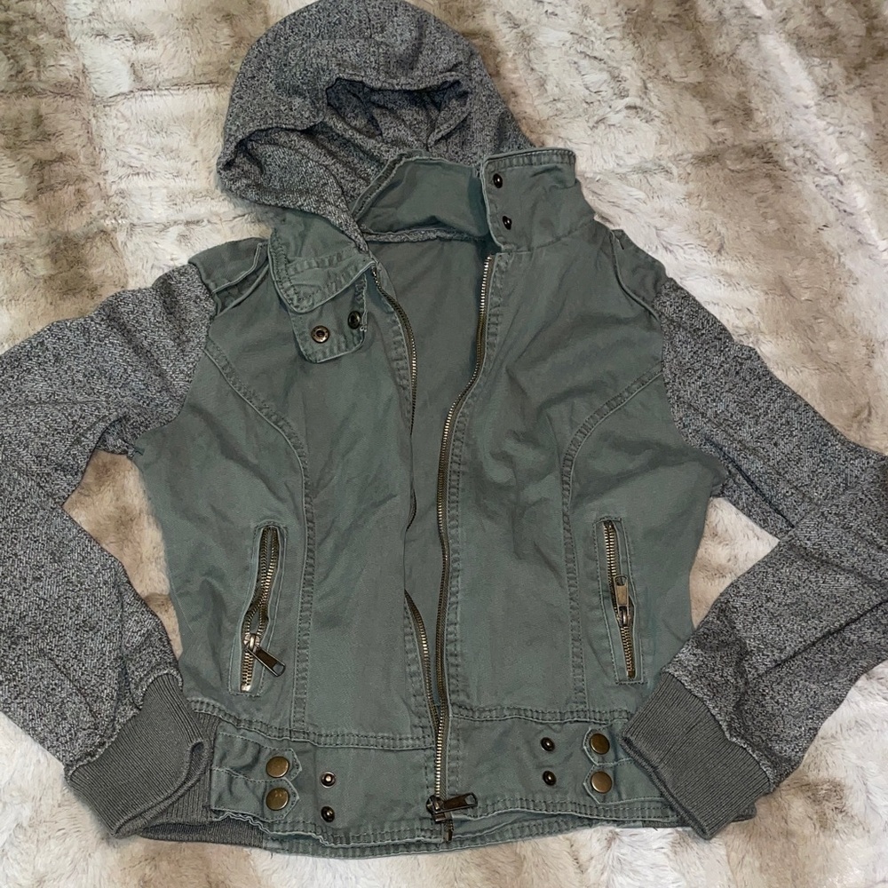 Women’s Hooded Utility Jacket - Gray Green